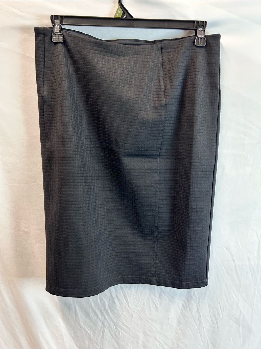 Liverpool Los Angeles Black Textured Pencil Skirt - Size 12